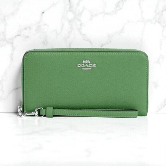 Coach Long Zip Around Wallet in Soft Green Leather C4451 - Picture 1 of 3